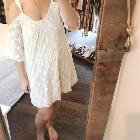 Jella Couture ivory lace cold shoulder dress size medium - Picture 1 of 5